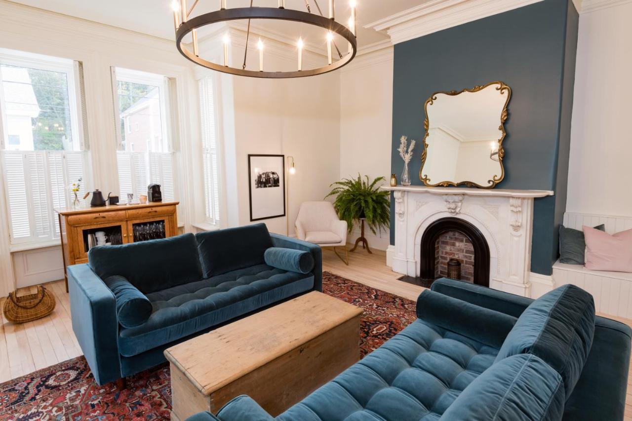 The August House Hotell Windsor Eksteriør bilde