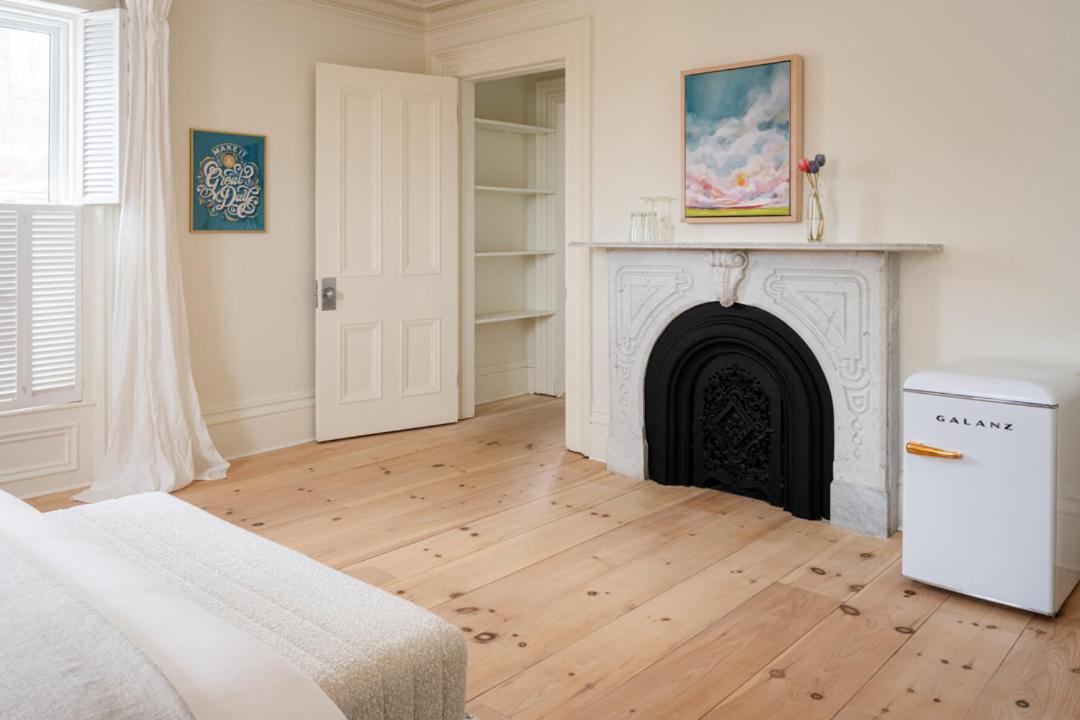 The August House Hotell Windsor Eksteriør bilde