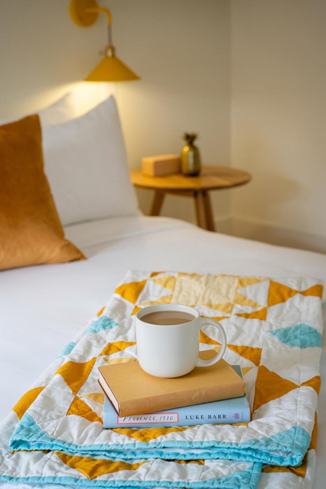 The August House Hotell Windsor Eksteriør bilde