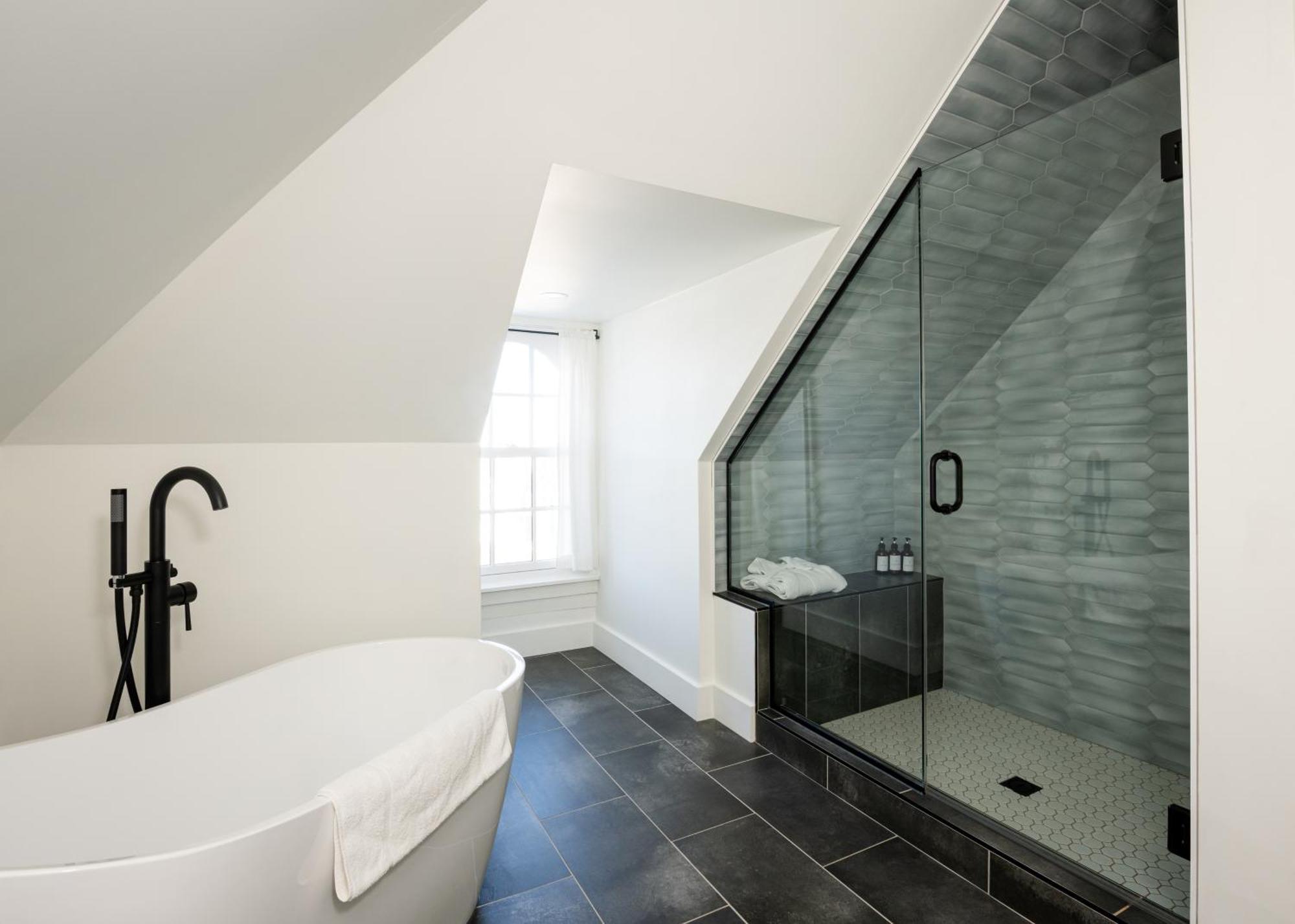 The August House Hotell Windsor Eksteriør bilde
